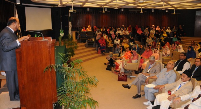 Dr. Ahmed Yousif Al-Draiweesh President IIUI addressing national conference on history